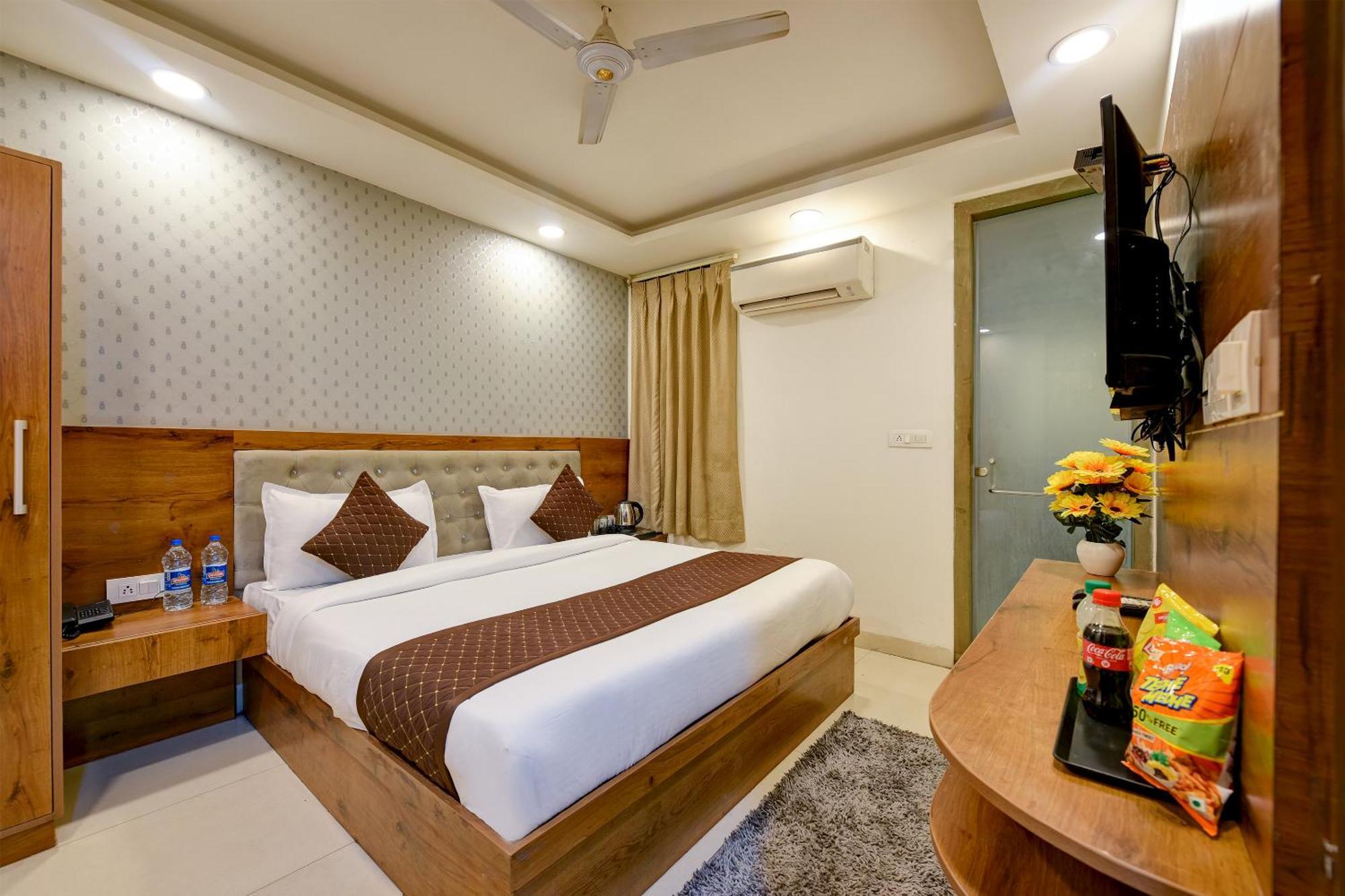 Glory Inn Near Delhi International Airport Neu-Delhi Exterior foto